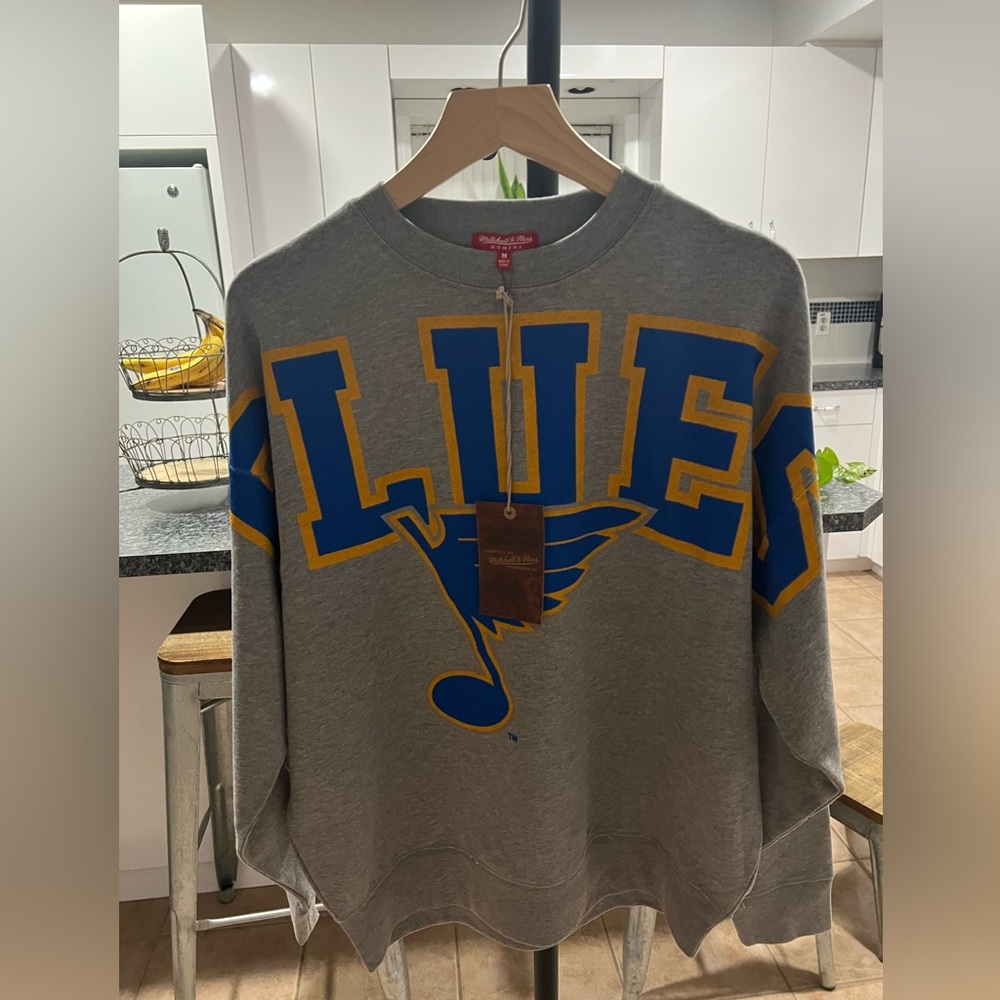 NWT: Mitchell & Ness Woman’s St. Louis Blues long sleeve Tee - Picture 2 of 7